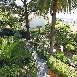 Appartement Palmeraie - Magnifique D'epoque Avec Vue Mer 4 Personnes Avec Terrasse Le Port, Nice